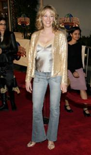 Virginia Madsen feet photo thumbnail