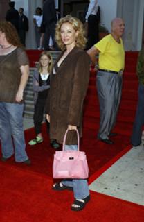 Virginia Madsen feet photo thumbnail