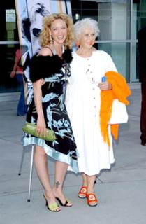Virginia Madsen feet photo thumbnail