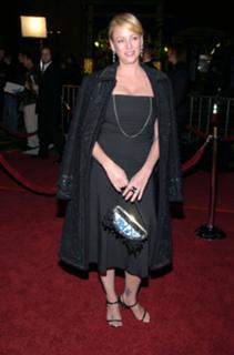 Virginia Madsen feet photo thumbnail