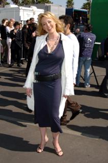Virginia Madsen feet photo thumbnail