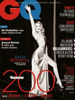 Kylie Minogue feet photo thumbnail