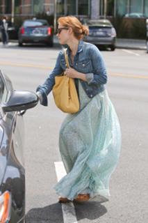 Amy Adams feet photo thumbnail