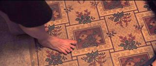 Julianne Moore feet photo thumbnail