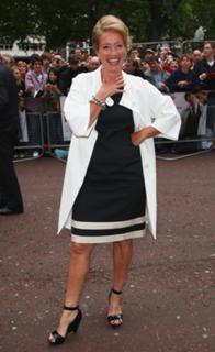 Emma Thompson feet photo thumbnail