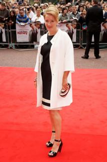Emma Thompson feet photo thumbnail
