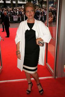 Emma Thompson feet photo thumbnail