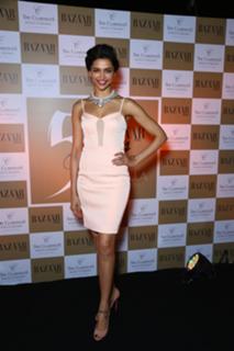 Deepika Padukone feet photo thumbnail