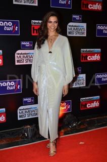 Deepika Padukone feet photo thumbnail