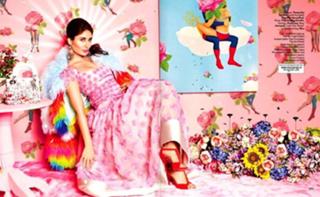Kareena Kapoor feet photo thumbnail