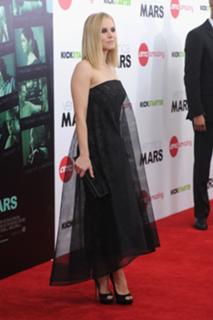 Kristen Bell feet photo thumbnail