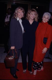 Virginia Madsen feet photo thumbnail