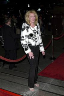 Virginia Madsen feet photo thumbnail