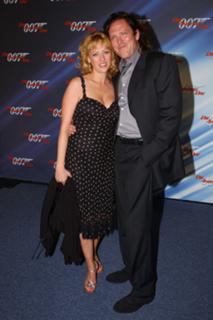 Virginia Madsen feet photo thumbnail