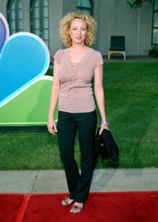 Virginia Madsen feet photo thumbnail