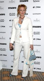 Virginia Madsen feet photo thumbnail