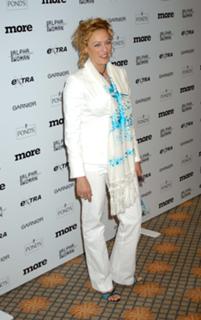 Virginia Madsen feet photo thumbnail