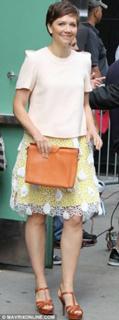 Maggie Gyllenhaal feet photo thumbnail