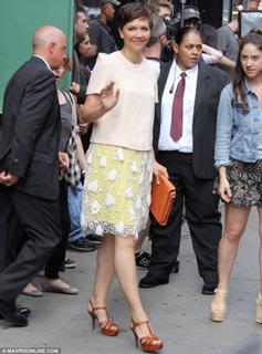 Maggie Gyllenhaal feet photo thumbnail