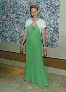 Virginia Madsen feet photo thumbnail
