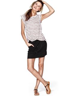 Behati Prinsloo feet photo thumbnail