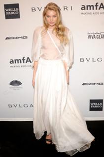Elsa Hosk feet photo thumbnail