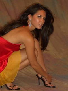 Olivia Munn feet photo thumbnail