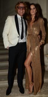 Izabel Goulart feet photo thumbnail