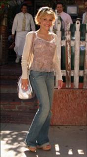 Brittany Murphy feet photo thumbnail