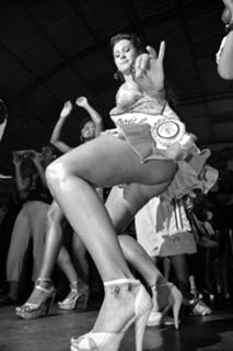 Lívia Andrade feet photo thumbnail
