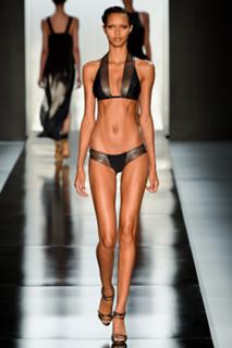 Lais Ribeiro feet photo thumbnail