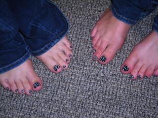 Aly Michalka feet photo thumbnail