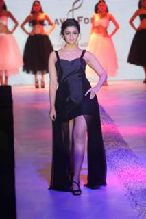 Alia Bhatt feet photo thumbnail