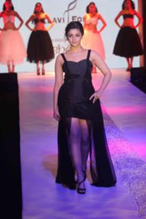 Alia Bhatt feet photo thumbnail