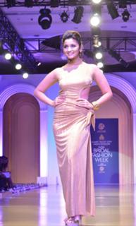 Alia Bhatt feet photo thumbnail