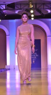 Alia Bhatt feet photo thumbnail