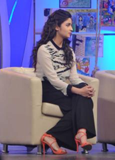 Alia Bhatt feet photo thumbnail