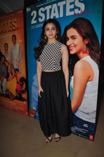 Alia Bhatt feet photo thumbnail