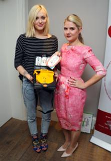 Fearne Cotton feet photo thumbnail