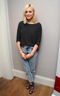 Fearne Cotton feet photo thumbnail