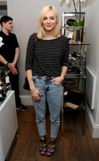Fearne Cotton feet photo thumbnail
