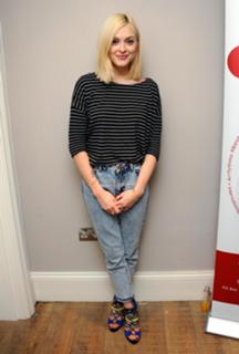 Fearne Cotton feet photo thumbnail