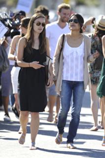 Olivia Wilde feet photo thumbnail