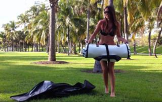 Claudia Romani feet photo thumbnail