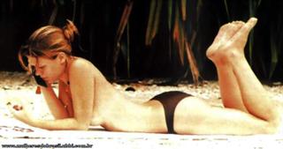 Carolina Dieckmann feet photo thumbnail