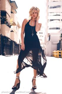 Chanel West Coast feet photo thumbnail