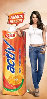 Bipasha Basu feet photo thumbnail