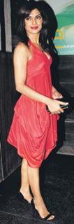 Priyanka Chopra Jonas feet photo thumbnail