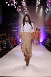 Priyanka Chopra Jonas feet photo thumbnail