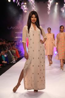 Priyanka Chopra Jonas feet photo thumbnail